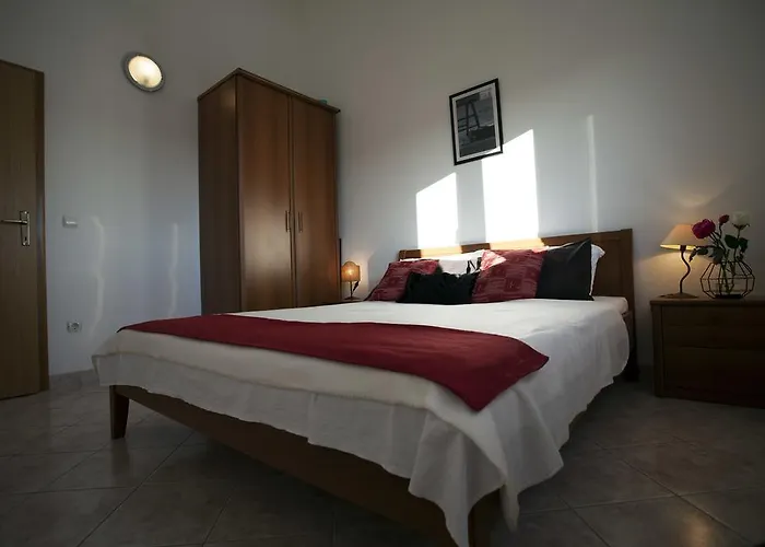 Penthouse Duplex Anna - 4 Bed 3 Bath - Seaview - Free Parking - And Restaurants 250m - Ciovo And - 15 Minutes To Airport Trogir