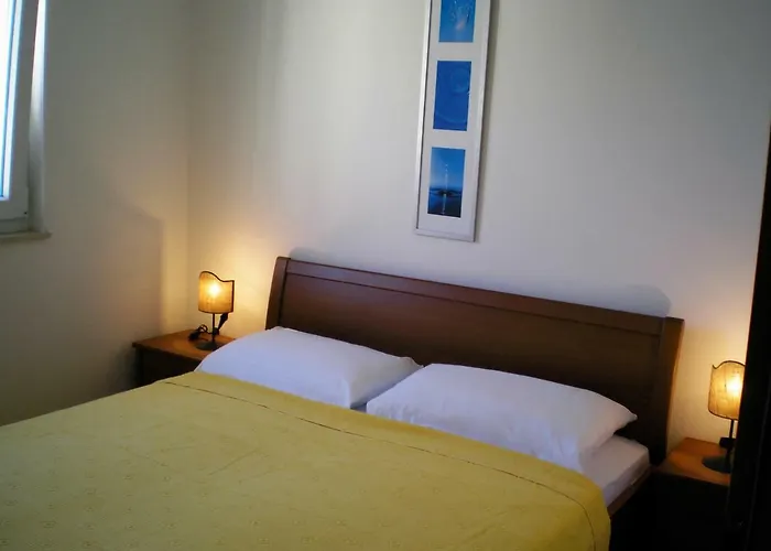 Penthouse Duplex Anna - 4 Bed 3 Bath - Seaview - Free Parking - And Restaurants 250m - Ciovo And - 15 Minutes To Airport Lägenhet